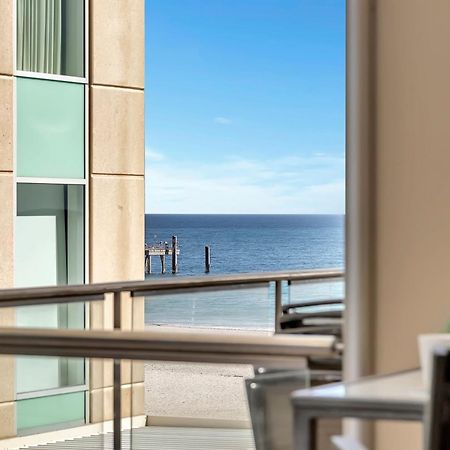 Pier 108 Glenelg Apartment ภายนอก รูปภาพ
