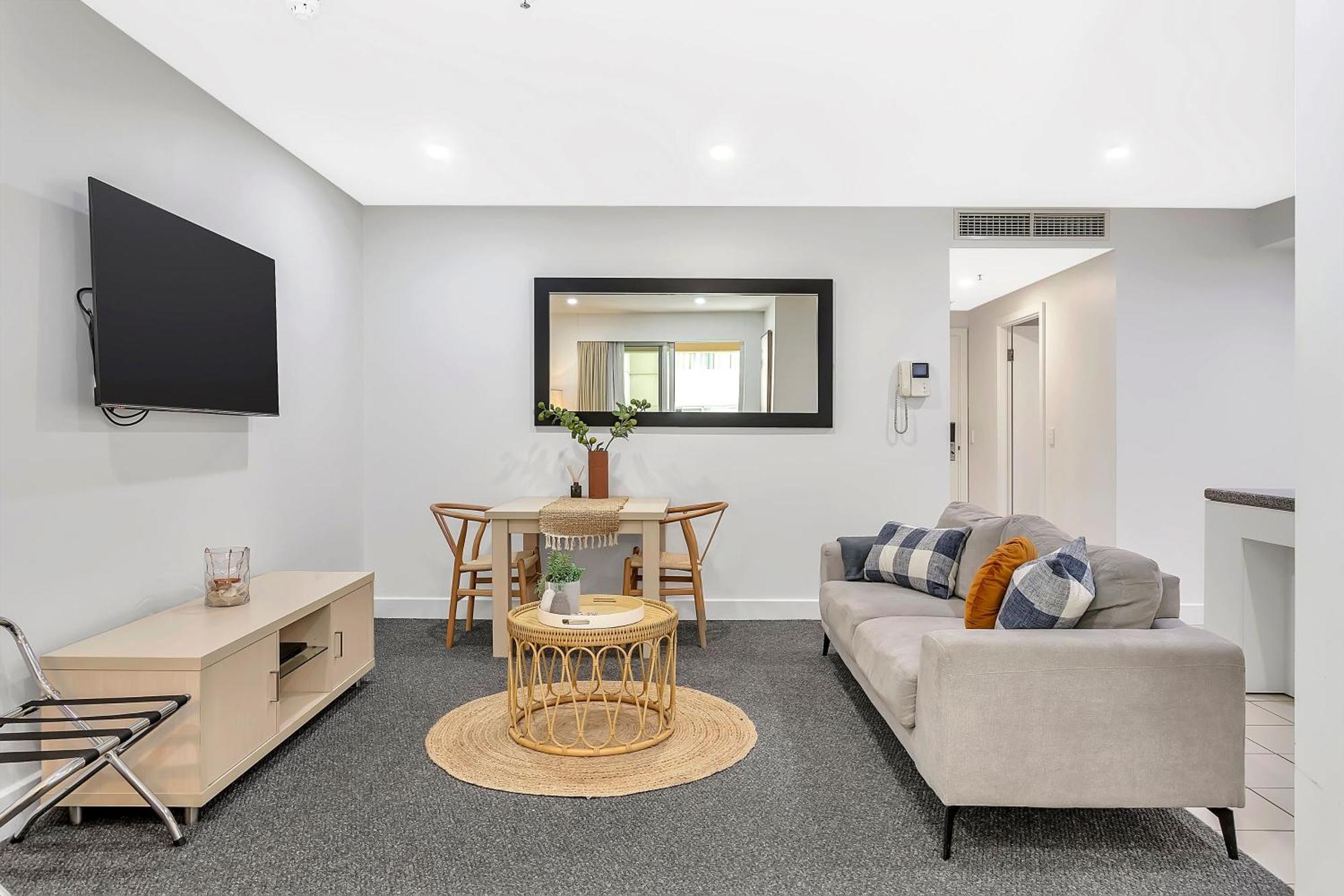 Pier 108 Glenelg Apartment ภายนอก รูปภาพ