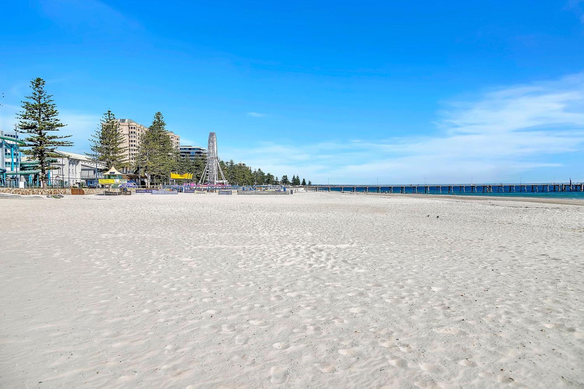 Pier 108 Glenelg Apartment ภายนอก รูปภาพ